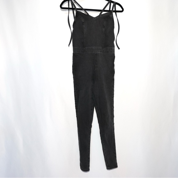 Topshop Joni Black Denim Backless Jumpsuit Size 4 - Picture 6 of 10